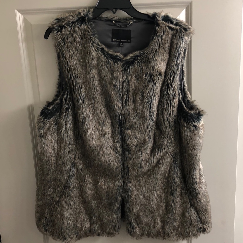 Banana Republic Faux Fur Vest with Pockets - OBO